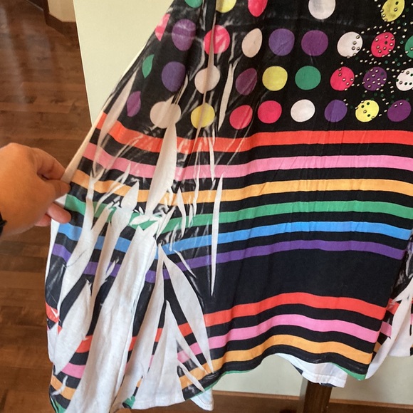 Fun summer Sleeveless Tunic top, size Medium - Picture 3 of 7